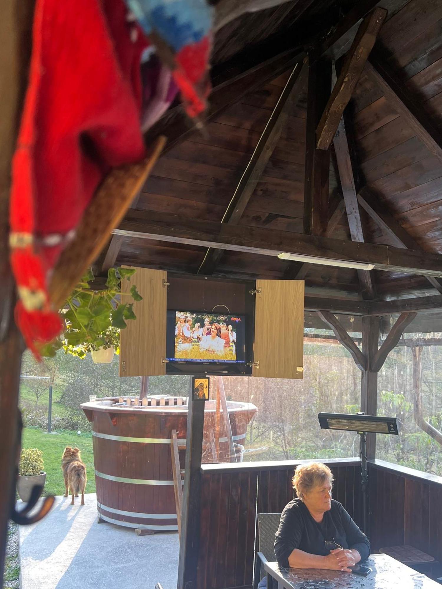 Cabana Baraj Apuseni Mountains Mihoesti Экстерьер фото